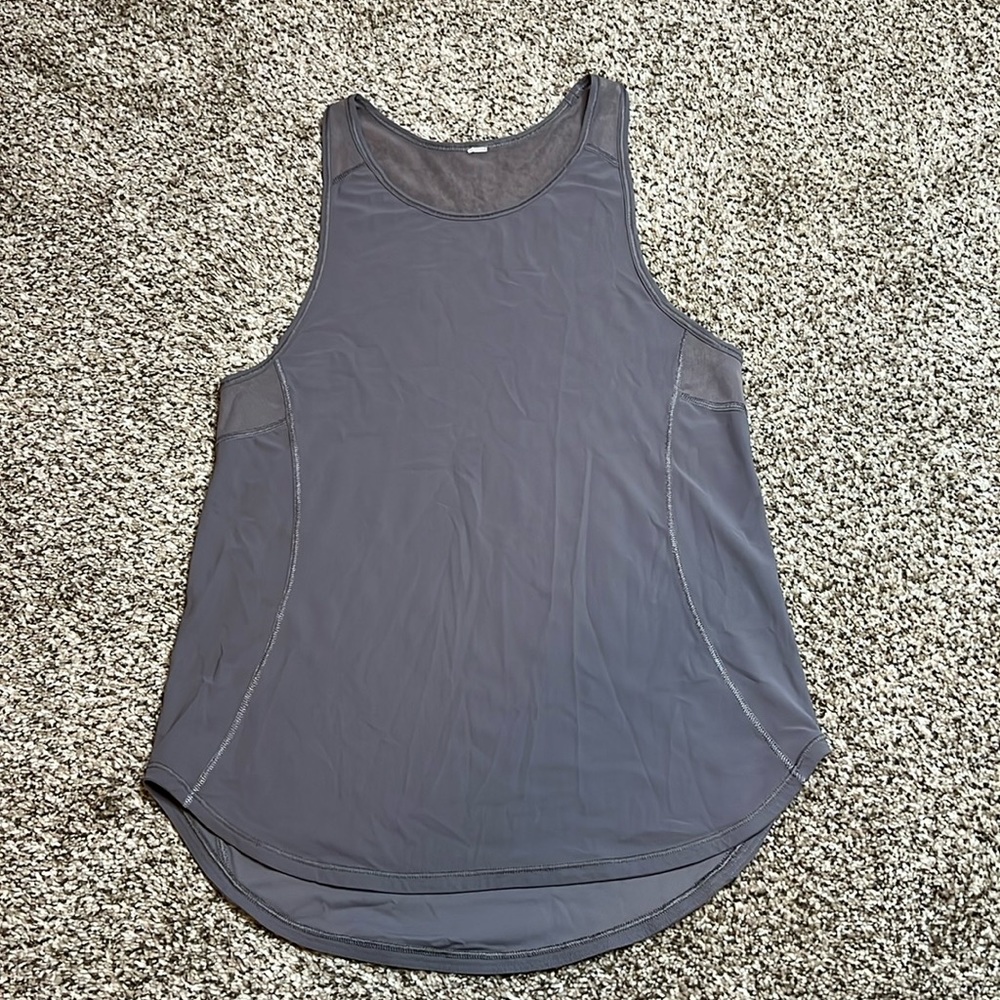 Lululemon tank